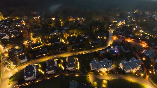 Drohnenaufnahmen vom Lichtkonzept in Zumikon